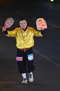 BIB: 764
                            <button type="button" onclick="openModal(22972114)" class="btn btn-primary btn-sm float-right btn-popup" data-toggle="modal" data-target=".modal-high-quality">
                        <i class="fas fa-shopping-cart"></i> Add to Cart
                    </button>
                                            <button type="button" onclick="isThisMe(22972114, true)" class="btn btn-success btn-sm float-right btn-popup btn-isme hidden" data-toggle="tooltip" data-placement="bottom" title="นี่คือรูปของคุณใช่ไหม คลิกที่นี่เพื่อเอาเข้าอัลบั้ม">
                        <i class="fas fa-plus"></i> Add to album
                    </button>
                    <button type="button" onclick="isThisMe(22972114, false)" class="btn btn-warning btn-sm float-right btn-popup btn-isnotme hidden">
                        <i class="fas fa-ban"></i> Remove from album
                    </button>