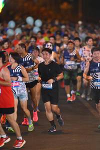 BIB: 47268, 42050, 100, 435
                            <button type="button" onclick="openModal(22924022)" class="btn btn-primary btn-sm float-right btn-popup" data-toggle="modal" data-target=".modal-high-quality">
                        <i class="fas fa-shopping-cart"></i> Add to Cart
                    </button>
                                            <button type="button" onclick="isThisMe(22924022, true)" class="btn btn-success btn-sm float-right btn-popup btn-isme hidden" data-toggle="tooltip" data-placement="bottom" title="นี่คือรูปของคุณใช่ไหม คลิกที่นี่เพื่อเอาเข้าอัลบั้ม">
                        <i class="fas fa-plus"></i> Add to album
                    </button>
                    <button type="button" onclick="isThisMe(22924022, false)" class="btn btn-warning btn-sm float-right btn-popup btn-isnotme hidden">
                        <i class="fas fa-ban"></i> Remove from album
                    </button>