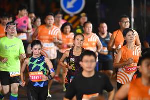 BIB: 24717, 26976, 200, 29200
                            <button type="button" onclick="openModal(23166353)" class="btn btn-primary btn-sm float-right btn-popup" data-toggle="modal" data-target=".modal-high-quality">
                        <i class="fas fa-shopping-cart"></i> Add to Cart
                    </button>
                                            <button type="button" onclick="isThisMe(23166353, true)" class="btn btn-success btn-sm float-right btn-popup btn-isme hidden" data-toggle="tooltip" data-placement="bottom" title="นี่คือรูปของคุณใช่ไหม คลิกที่นี่เพื่อเอาเข้าอัลบั้ม">
                        <i class="fas fa-plus"></i> Add to album
                    </button>
                    <button type="button" onclick="isThisMe(23166353, false)" class="btn btn-warning btn-sm float-right btn-popup btn-isnotme hidden">
                        <i class="fas fa-ban"></i> Remove from album
                    </button>