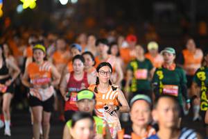 BIB: 344
                            <button type="button" onclick="openModal(23212706)" class="btn btn-primary btn-sm float-right btn-popup" data-toggle="modal" data-target=".modal-high-quality">
                        <i class="fas fa-shopping-cart"></i> Add to Cart
                    </button>
                                            <button type="button" onclick="isThisMe(23212706, true)" class="btn btn-success btn-sm float-right btn-popup btn-isme hidden" data-toggle="tooltip" data-placement="bottom" title="นี่คือรูปของคุณใช่ไหม คลิกที่นี่เพื่อเอาเข้าอัลบั้ม">
                        <i class="fas fa-plus"></i> Add to album
                    </button>
                    <button type="button" onclick="isThisMe(23212706, false)" class="btn btn-warning btn-sm float-right btn-popup btn-isnotme hidden">
                        <i class="fas fa-ban"></i> Remove from album
                    </button>