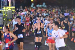 BIB: 42132, 46122, 41874
                            <button type="button" onclick="openModal(22910174)" class="btn btn-primary btn-sm float-right btn-popup" data-toggle="modal" data-target=".modal-high-quality">
                        <i class="fas fa-shopping-cart"></i> Add to Cart
                    </button>
                                            <button type="button" onclick="isThisMe(22910174, true)" class="btn btn-success btn-sm float-right btn-popup btn-isme hidden" data-toggle="tooltip" data-placement="bottom" title="นี่คือรูปของคุณใช่ไหม คลิกที่นี่เพื่อเอาเข้าอัลบั้ม">
                        <i class="fas fa-plus"></i> Add to album
                    </button>
                    <button type="button" onclick="isThisMe(22910174, false)" class="btn btn-warning btn-sm float-right btn-popup btn-isnotme hidden">
                        <i class="fas fa-ban"></i> Remove from album
                    </button>