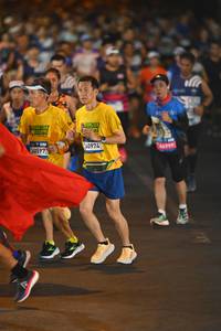 BIB: 40597, 40974
                            <button type="button" onclick="openModal(22953895)" class="btn btn-primary btn-sm float-right btn-popup" data-toggle="modal" data-target=".modal-high-quality">
                        <i class="fas fa-shopping-cart"></i> Add to Cart
                    </button>
                                            <button type="button" onclick="isThisMe(22953895, true)" class="btn btn-success btn-sm float-right btn-popup btn-isme hidden" data-toggle="tooltip" data-placement="bottom" title="นี่คือรูปของคุณใช่ไหม คลิกที่นี่เพื่อเอาเข้าอัลบั้ม">
                        <i class="fas fa-plus"></i> Add to album
                    </button>
                    <button type="button" onclick="isThisMe(22953895, false)" class="btn btn-warning btn-sm float-right btn-popup btn-isnotme hidden">
                        <i class="fas fa-ban"></i> Remove from album
                    </button>