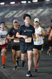 BIB: 21881, 20669, 25021, 1703
                            <button type="button" onclick="openModal(22935452)" class="btn btn-primary btn-sm float-right btn-popup" data-toggle="modal" data-target=".modal-high-quality">
                        <i class="fas fa-shopping-cart"></i> Add to Cart
                    </button>
                                            <button type="button" onclick="isThisMe(22935452, true)" class="btn btn-success btn-sm float-right btn-popup btn-isme hidden" data-toggle="tooltip" data-placement="bottom" title="นี่คือรูปของคุณใช่ไหม คลิกที่นี่เพื่อเอาเข้าอัลบั้ม">
                        <i class="fas fa-plus"></i> Add to album
                    </button>
                    <button type="button" onclick="isThisMe(22935452, false)" class="btn btn-warning btn-sm float-right btn-popup btn-isnotme hidden">
                        <i class="fas fa-ban"></i> Remove from album
                    </button>