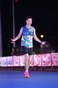 BIB: 190, 43502
                            <button type="button" onclick="openModal(23178549)" class="btn btn-primary btn-sm float-right btn-popup" data-toggle="modal" data-target=".modal-high-quality">
                        <i class="fas fa-shopping-cart"></i> Add to Cart
                    </button>
                                            <button type="button" onclick="isThisMe(23178549, true)" class="btn btn-success btn-sm float-right btn-popup btn-isme hidden" data-toggle="tooltip" data-placement="bottom" title="นี่คือรูปของคุณใช่ไหม คลิกที่นี่เพื่อเอาเข้าอัลบั้ม">
                        <i class="fas fa-plus"></i> Add to album
                    </button>
                    <button type="button" onclick="isThisMe(23178549, false)" class="btn btn-warning btn-sm float-right btn-popup btn-isnotme hidden">
                        <i class="fas fa-ban"></i> Remove from album
                    </button>