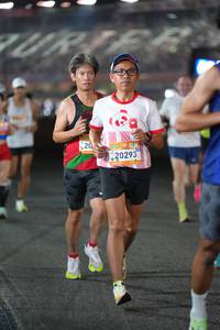 BIB: 20293, 
                            <button type="button" onclick="openModal(22929746)" class="btn btn-primary btn-sm float-right btn-popup" data-toggle="modal" data-target=".modal-high-quality">
                        <i class="fas fa-shopping-cart"></i> Add to Cart
                    </button>
                                            <button type="button" onclick="isThisMe(22929746, true)" class="btn btn-success btn-sm float-right btn-popup btn-isme hidden" data-toggle="tooltip" data-placement="bottom" title="นี่คือรูปของคุณใช่ไหม คลิกที่นี่เพื่อเอาเข้าอัลบั้ม">
                        <i class="fas fa-plus"></i> Add to album
                    </button>
                    <button type="button" onclick="isThisMe(22929746, false)" class="btn btn-warning btn-sm float-right btn-popup btn-isnotme hidden">
                        <i class="fas fa-ban"></i> Remove from album
                    </button>