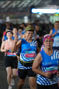 BIB: 15462, 161
                            <button type="button" onclick="openModal(22895031)" class="btn btn-primary btn-sm float-right btn-popup" data-toggle="modal" data-target=".modal-high-quality">
                        <i class="fas fa-shopping-cart"></i> Add to Cart
                    </button>
                                            <button type="button" onclick="isThisMe(22895031, true)" class="btn btn-success btn-sm float-right btn-popup btn-isme hidden" data-toggle="tooltip" data-placement="bottom" title="นี่คือรูปของคุณใช่ไหม คลิกที่นี่เพื่อเอาเข้าอัลบั้ม">
                        <i class="fas fa-plus"></i> Add to album
                    </button>
                    <button type="button" onclick="isThisMe(22895031, false)" class="btn btn-warning btn-sm float-right btn-popup btn-isnotme hidden">
                        <i class="fas fa-ban"></i> Remove from album
                    </button>