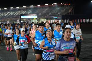 BIB: 13237, 14187, 272, 10222
                            <button type="button" onclick="openModal(22926168)" class="btn btn-primary btn-sm float-right btn-popup" data-toggle="modal" data-target=".modal-high-quality">
                        <i class="fas fa-shopping-cart"></i> Add to Cart
                    </button>
                                            <button type="button" onclick="isThisMe(22926168, true)" class="btn btn-success btn-sm float-right btn-popup btn-isme hidden" data-toggle="tooltip" data-placement="bottom" title="นี่คือรูปของคุณใช่ไหม คลิกที่นี่เพื่อเอาเข้าอัลบั้ม">
                        <i class="fas fa-plus"></i> Add to album
                    </button>
                    <button type="button" onclick="isThisMe(22926168, false)" class="btn btn-warning btn-sm float-right btn-popup btn-isnotme hidden">
                        <i class="fas fa-ban"></i> Remove from album
                    </button>