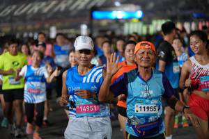 BIB: 149511, 11955, 200
                            <button type="button" onclick="openModal(22936745)" class="btn btn-primary btn-sm float-right btn-popup" data-toggle="modal" data-target=".modal-high-quality">
                        <i class="fas fa-shopping-cart"></i> Add to Cart
                    </button>
                                            <button type="button" onclick="isThisMe(22936745, true)" class="btn btn-success btn-sm float-right btn-popup btn-isme hidden" data-toggle="tooltip" data-placement="bottom" title="นี่คือรูปของคุณใช่ไหม คลิกที่นี่เพื่อเอาเข้าอัลบั้ม">
                        <i class="fas fa-plus"></i> Add to album
                    </button>
                    <button type="button" onclick="isThisMe(22936745, false)" class="btn btn-warning btn-sm float-right btn-popup btn-isnotme hidden">
                        <i class="fas fa-ban"></i> Remove from album
                    </button>