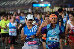 BIB: 14951, 11955
                            <button type="button" onclick="openModal(22936766)" class="btn btn-primary btn-sm float-right btn-popup" data-toggle="modal" data-target=".modal-high-quality">
                        <i class="fas fa-shopping-cart"></i> Add to Cart
                    </button>
                                            <button type="button" onclick="isThisMe(22936766, true)" class="btn btn-success btn-sm float-right btn-popup btn-isme hidden" data-toggle="tooltip" data-placement="bottom" title="นี่คือรูปของคุณใช่ไหม คลิกที่นี่เพื่อเอาเข้าอัลบั้ม">
                        <i class="fas fa-plus"></i> Add to album
                    </button>
                    <button type="button" onclick="isThisMe(22936766, false)" class="btn btn-warning btn-sm float-right btn-popup btn-isnotme hidden">
                        <i class="fas fa-ban"></i> Remove from album
                    </button>