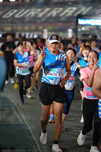 BIB: 10414
                            <button type="button" onclick="openModal(22899611)" class="btn btn-primary btn-sm float-right btn-popup" data-toggle="modal" data-target=".modal-high-quality">
                        <i class="fas fa-shopping-cart"></i> Add to Cart
                    </button>
                                            <button type="button" onclick="isThisMe(22899611, true)" class="btn btn-success btn-sm float-right btn-popup btn-isme hidden" data-toggle="tooltip" data-placement="bottom" title="นี่คือรูปของคุณใช่ไหม คลิกที่นี่เพื่อเอาเข้าอัลบั้ม">
                        <i class="fas fa-plus"></i> Add to album
                    </button>
                    <button type="button" onclick="isThisMe(22899611, false)" class="btn btn-warning btn-sm float-right btn-popup btn-isnotme hidden">
                        <i class="fas fa-ban"></i> Remove from album
                    </button>
