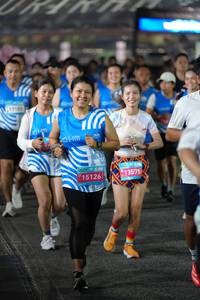BIB: 17105, 15126, 13575
                            <button type="button" onclick="openModal(22886162)" class="btn btn-primary btn-sm float-right btn-popup" data-toggle="modal" data-target=".modal-high-quality">
                        <i class="fas fa-shopping-cart"></i> Add to Cart
                    </button>
                                            <button type="button" onclick="isThisMe(22886162, true)" class="btn btn-success btn-sm float-right btn-popup btn-isme hidden" data-toggle="tooltip" data-placement="bottom" title="นี่คือรูปของคุณใช่ไหม คลิกที่นี่เพื่อเอาเข้าอัลบั้ม">
                        <i class="fas fa-plus"></i> Add to album
                    </button>
                    <button type="button" onclick="isThisMe(22886162, false)" class="btn btn-warning btn-sm float-right btn-popup btn-isnotme hidden">
                        <i class="fas fa-ban"></i> Remove from album
                    </button>