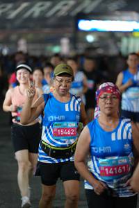 BIB: 15462, 14161
                            <button type="button" onclick="openModal(22894931)" class="btn btn-primary btn-sm float-right btn-popup" data-toggle="modal" data-target=".modal-high-quality">
                        <i class="fas fa-shopping-cart"></i> Add to Cart
                    </button>
                                            <button type="button" onclick="isThisMe(22894931, true)" class="btn btn-success btn-sm float-right btn-popup btn-isme hidden" data-toggle="tooltip" data-placement="bottom" title="นี่คือรูปของคุณใช่ไหม คลิกที่นี่เพื่อเอาเข้าอัลบั้ม">
                        <i class="fas fa-plus"></i> Add to album
                    </button>
                    <button type="button" onclick="isThisMe(22894931, false)" class="btn btn-warning btn-sm float-right btn-popup btn-isnotme hidden">
                        <i class="fas fa-ban"></i> Remove from album
                    </button>