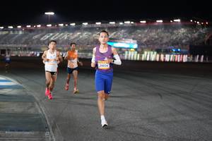 BIB: 20026
                            <button type="button" onclick="openModal(22903972)" class="btn btn-primary btn-sm float-right btn-popup" data-toggle="modal" data-target=".modal-high-quality">
                        <i class="fas fa-shopping-cart"></i> Add to Cart
                    </button>
                                            <button type="button" onclick="isThisMe(22903972, true)" class="btn btn-success btn-sm float-right btn-popup btn-isme hidden" data-toggle="tooltip" data-placement="bottom" title="นี่คือรูปของคุณใช่ไหม คลิกที่นี่เพื่อเอาเข้าอัลบั้ม">
                        <i class="fas fa-plus"></i> Add to album
                    </button>
                    <button type="button" onclick="isThisMe(22903972, false)" class="btn btn-warning btn-sm float-right btn-popup btn-isnotme hidden">
                        <i class="fas fa-ban"></i> Remove from album
                    </button>