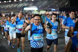 BIB: 1081, 11810, 95117
                            <button type="button" onclick="openModal(22929156)" class="btn btn-primary btn-sm float-right btn-popup" data-toggle="modal" data-target=".modal-high-quality">
                        <i class="fas fa-shopping-cart"></i> Add to Cart
                    </button>
                                            <button type="button" onclick="isThisMe(22929156, true)" class="btn btn-success btn-sm float-right btn-popup btn-isme hidden" data-toggle="tooltip" data-placement="bottom" title="นี่คือรูปของคุณใช่ไหม คลิกที่นี่เพื่อเอาเข้าอัลบั้ม">
                        <i class="fas fa-plus"></i> Add to album
                    </button>
                    <button type="button" onclick="isThisMe(22929156, false)" class="btn btn-warning btn-sm float-right btn-popup btn-isnotme hidden">
                        <i class="fas fa-ban"></i> Remove from album
                    </button>