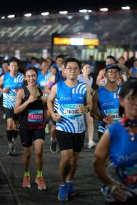 BIB: 13226, 10300, 033, 
                            <button type="button" onclick="openModal(22882240)" class="btn btn-primary btn-sm float-right btn-popup" data-toggle="modal" data-target=".modal-high-quality">
                        <i class="fas fa-shopping-cart"></i> Add to Cart
                    </button>
                                            <button type="button" onclick="isThisMe(22882240, true)" class="btn btn-success btn-sm float-right btn-popup btn-isme hidden" data-toggle="tooltip" data-placement="bottom" title="นี่คือรูปของคุณใช่ไหม คลิกที่นี่เพื่อเอาเข้าอัลบั้ม">
                        <i class="fas fa-plus"></i> Add to album
                    </button>
                    <button type="button" onclick="isThisMe(22882240, false)" class="btn btn-warning btn-sm float-right btn-popup btn-isnotme hidden">
                        <i class="fas fa-ban"></i> Remove from album
                    </button>