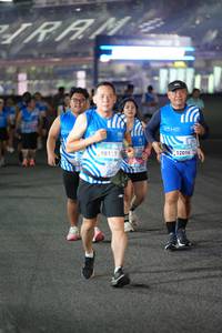 BIB: 981, 200, 12016
                            <button type="button" onclick="openModal(23050894)" class="btn btn-primary btn-sm float-right btn-popup" data-toggle="modal" data-target=".modal-high-quality">
                        <i class="fas fa-shopping-cart"></i> Add to Cart
                    </button>
                                            <button type="button" onclick="isThisMe(23050894, true)" class="btn btn-success btn-sm float-right btn-popup btn-isme hidden" data-toggle="tooltip" data-placement="bottom" title="นี่คือรูปของคุณใช่ไหม คลิกที่นี่เพื่อเอาเข้าอัลบั้ม">
                        <i class="fas fa-plus"></i> Add to album
                    </button>
                    <button type="button" onclick="isThisMe(23050894, false)" class="btn btn-warning btn-sm float-right btn-popup btn-isnotme hidden">
                        <i class="fas fa-ban"></i> Remove from album
                    </button>