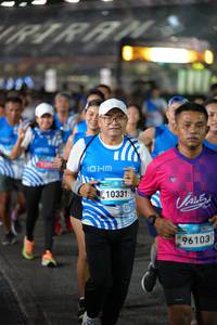 BIB: 718, 10331, 96103
                            <button type="button" onclick="openModal(22902497)" class="btn btn-primary btn-sm float-right btn-popup" data-toggle="modal" data-target=".modal-high-quality">
                        <i class="fas fa-shopping-cart"></i> Add to Cart
                    </button>
                                            <button type="button" onclick="isThisMe(22902497, true)" class="btn btn-success btn-sm float-right btn-popup btn-isme hidden" data-toggle="tooltip" data-placement="bottom" title="นี่คือรูปของคุณใช่ไหม คลิกที่นี่เพื่อเอาเข้าอัลบั้ม">
                        <i class="fas fa-plus"></i> Add to album
                    </button>
                    <button type="button" onclick="isThisMe(22902497, false)" class="btn btn-warning btn-sm float-right btn-popup btn-isnotme hidden">
                        <i class="fas fa-ban"></i> Remove from album
                    </button>