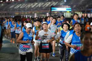 BIB: 14364, 15488
                            <button type="button" onclick="openModal(22920374)" class="btn btn-primary btn-sm float-right btn-popup" data-toggle="modal" data-target=".modal-high-quality">
                        <i class="fas fa-shopping-cart"></i> Add to Cart
                    </button>
                                            <button type="button" onclick="isThisMe(22920374, true)" class="btn btn-success btn-sm float-right btn-popup btn-isme hidden" data-toggle="tooltip" data-placement="bottom" title="นี่คือรูปของคุณใช่ไหม คลิกที่นี่เพื่อเอาเข้าอัลบั้ม">
                        <i class="fas fa-plus"></i> Add to album
                    </button>
                    <button type="button" onclick="isThisMe(22920374, false)" class="btn btn-warning btn-sm float-right btn-popup btn-isnotme hidden">
                        <i class="fas fa-ban"></i> Remove from album
                    </button>