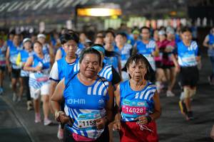 BIB: 100, 1158, 14028
                            <button type="button" onclick="openModal(22934347)" class="btn btn-primary btn-sm float-right btn-popup" data-toggle="modal" data-target=".modal-high-quality">
                        <i class="fas fa-shopping-cart"></i> Add to Cart
                    </button>
                                            <button type="button" onclick="isThisMe(22934347, true)" class="btn btn-success btn-sm float-right btn-popup btn-isme hidden" data-toggle="tooltip" data-placement="bottom" title="นี่คือรูปของคุณใช่ไหม คลิกที่นี่เพื่อเอาเข้าอัลบั้ม">
                        <i class="fas fa-plus"></i> Add to album
                    </button>
                    <button type="button" onclick="isThisMe(22934347, false)" class="btn btn-warning btn-sm float-right btn-popup btn-isnotme hidden">
                        <i class="fas fa-ban"></i> Remove from album
                    </button>