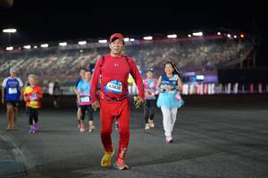 BIB: 43838
                            <button type="button" onclick="openModal(22896911)" class="btn btn-primary btn-sm float-right btn-popup" data-toggle="modal" data-target=".modal-high-quality">
                        <i class="fas fa-shopping-cart"></i> Add to Cart
                    </button>
                                            <button type="button" onclick="isThisMe(22896911, true)" class="btn btn-success btn-sm float-right btn-popup btn-isme hidden" data-toggle="tooltip" data-placement="bottom" title="นี่คือรูปของคุณใช่ไหม คลิกที่นี่เพื่อเอาเข้าอัลบั้ม">
                        <i class="fas fa-plus"></i> Add to album
                    </button>
                    <button type="button" onclick="isThisMe(22896911, false)" class="btn btn-warning btn-sm float-right btn-popup btn-isnotme hidden">
                        <i class="fas fa-ban"></i> Remove from album
                    </button>