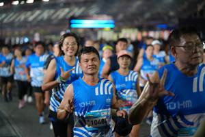 BIB: 10484
                            <button type="button" onclick="openModal(22932512)" class="btn btn-primary btn-sm float-right btn-popup" data-toggle="modal" data-target=".modal-high-quality">
                        <i class="fas fa-shopping-cart"></i> Add to Cart
                    </button>
                                            <button type="button" onclick="isThisMe(22932512, true)" class="btn btn-success btn-sm float-right btn-popup btn-isme hidden" data-toggle="tooltip" data-placement="bottom" title="นี่คือรูปของคุณใช่ไหม คลิกที่นี่เพื่อเอาเข้าอัลบั้ม">
                        <i class="fas fa-plus"></i> Add to album
                    </button>
                    <button type="button" onclick="isThisMe(22932512, false)" class="btn btn-warning btn-sm float-right btn-popup btn-isnotme hidden">
                        <i class="fas fa-ban"></i> Remove from album
                    </button>