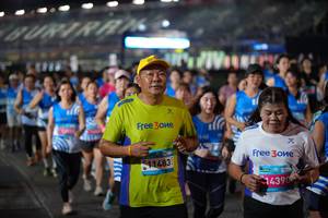 BIB: 201, 11483, 14390
                            <button type="button" onclick="openModal(22927755)" class="btn btn-primary btn-sm float-right btn-popup" data-toggle="modal" data-target=".modal-high-quality">
                        <i class="fas fa-shopping-cart"></i> Add to Cart
                    </button>
                                            <button type="button" onclick="isThisMe(22927755, true)" class="btn btn-success btn-sm float-right btn-popup btn-isme hidden" data-toggle="tooltip" data-placement="bottom" title="นี่คือรูปของคุณใช่ไหม คลิกที่นี่เพื่อเอาเข้าอัลบั้ม">
                        <i class="fas fa-plus"></i> Add to album
                    </button>
                    <button type="button" onclick="isThisMe(22927755, false)" class="btn btn-warning btn-sm float-right btn-popup btn-isnotme hidden">
                        <i class="fas fa-ban"></i> Remove from album
                    </button>