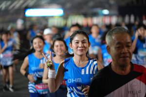 BIB: 11126
                            <button type="button" onclick="openModal(22944526)" class="btn btn-primary btn-sm float-right btn-popup" data-toggle="modal" data-target=".modal-high-quality">
                        <i class="fas fa-shopping-cart"></i> Add to Cart
                    </button>
                                            <button type="button" onclick="isThisMe(22944526, true)" class="btn btn-success btn-sm float-right btn-popup btn-isme hidden" data-toggle="tooltip" data-placement="bottom" title="นี่คือรูปของคุณใช่ไหม คลิกที่นี่เพื่อเอาเข้าอัลบั้ม">
                        <i class="fas fa-plus"></i> Add to album
                    </button>
                    <button type="button" onclick="isThisMe(22944526, false)" class="btn btn-warning btn-sm float-right btn-popup btn-isnotme hidden">
                        <i class="fas fa-ban"></i> Remove from album
                    </button>