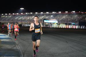 BIB: 20248
                            <button type="button" onclick="openModal(22904704)" class="btn btn-primary btn-sm float-right btn-popup" data-toggle="modal" data-target=".modal-high-quality">
                        <i class="fas fa-shopping-cart"></i> Add to Cart
                    </button>
                                            <button type="button" onclick="isThisMe(22904704, true)" class="btn btn-success btn-sm float-right btn-popup btn-isme hidden" data-toggle="tooltip" data-placement="bottom" title="นี่คือรูปของคุณใช่ไหม คลิกที่นี่เพื่อเอาเข้าอัลบั้ม">
                        <i class="fas fa-plus"></i> Add to album
                    </button>
                    <button type="button" onclick="isThisMe(22904704, false)" class="btn btn-warning btn-sm float-right btn-popup btn-isnotme hidden">
                        <i class="fas fa-ban"></i> Remove from album
                    </button>