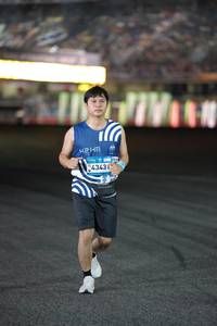 BIB: 43431
                            <button type="button" onclick="openModal(22893914)" class="btn btn-primary btn-sm float-right btn-popup" data-toggle="modal" data-target=".modal-high-quality">
                        <i class="fas fa-shopping-cart"></i> Add to Cart
                    </button>
                                            <button type="button" onclick="isThisMe(22893914, true)" class="btn btn-success btn-sm float-right btn-popup btn-isme hidden" data-toggle="tooltip" data-placement="bottom" title="นี่คือรูปของคุณใช่ไหม คลิกที่นี่เพื่อเอาเข้าอัลบั้ม">
                        <i class="fas fa-plus"></i> Add to album
                    </button>
                    <button type="button" onclick="isThisMe(22893914, false)" class="btn btn-warning btn-sm float-right btn-popup btn-isnotme hidden">
                        <i class="fas fa-ban"></i> Remove from album
                    </button>