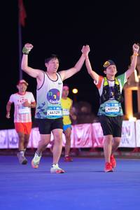 BIB: 44129, 40954
                            <button type="button" onclick="openModal(23120267)" class="btn btn-primary btn-sm float-right btn-popup" data-toggle="modal" data-target=".modal-high-quality">
                        <i class="fas fa-shopping-cart"></i> Add to Cart
                    </button>
                                            <button type="button" onclick="isThisMe(23120267, true)" class="btn btn-success btn-sm float-right btn-popup btn-isme hidden" data-toggle="tooltip" data-placement="bottom" title="นี่คือรูปของคุณใช่ไหม คลิกที่นี่เพื่อเอาเข้าอัลบั้ม">
                        <i class="fas fa-plus"></i> Add to album
                    </button>
                    <button type="button" onclick="isThisMe(23120267, false)" class="btn btn-warning btn-sm float-right btn-popup btn-isnotme hidden">
                        <i class="fas fa-ban"></i> Remove from album
                    </button>