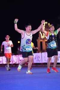 BIB: 44129, 40954
                            <button type="button" onclick="openModal(23120609)" class="btn btn-primary btn-sm float-right btn-popup" data-toggle="modal" data-target=".modal-high-quality">
                        <i class="fas fa-shopping-cart"></i> Add to Cart
                    </button>
                                            <button type="button" onclick="isThisMe(23120609, true)" class="btn btn-success btn-sm float-right btn-popup btn-isme hidden" data-toggle="tooltip" data-placement="bottom" title="นี่คือรูปของคุณใช่ไหม คลิกที่นี่เพื่อเอาเข้าอัลบั้ม">
                        <i class="fas fa-plus"></i> Add to album
                    </button>
                    <button type="button" onclick="isThisMe(23120609, false)" class="btn btn-warning btn-sm float-right btn-popup btn-isnotme hidden">
                        <i class="fas fa-ban"></i> Remove from album
                    </button>