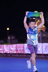 BIB: 
                            <button type="button" onclick="openModal(23499070)" class="btn btn-primary btn-sm float-right btn-popup" data-toggle="modal" data-target=".modal-high-quality">
                        <i class="fas fa-shopping-cart"></i> Add to Cart
                    </button>
                                            <button type="button" onclick="isThisMe(23499070, true)" class="btn btn-success btn-sm float-right btn-popup btn-isme hidden" data-toggle="tooltip" data-placement="bottom" title="นี่คือรูปของคุณใช่ไหม คลิกที่นี่เพื่อเอาเข้าอัลบั้ม">
                        <i class="fas fa-plus"></i> Add to album
                    </button>
                    <button type="button" onclick="isThisMe(23499070, false)" class="btn btn-warning btn-sm float-right btn-popup btn-isnotme hidden">
                        <i class="fas fa-ban"></i> Remove from album
                    </button>