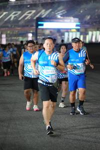 BIB: 98117, 12016
                            <button type="button" onclick="openModal(23051032)" class="btn btn-primary btn-sm float-right btn-popup" data-toggle="modal" data-target=".modal-high-quality">
                        <i class="fas fa-shopping-cart"></i> Add to Cart
                    </button>
                                            <button type="button" onclick="isThisMe(23051032, true)" class="btn btn-success btn-sm float-right btn-popup btn-isme hidden" data-toggle="tooltip" data-placement="bottom" title="นี่คือรูปของคุณใช่ไหม คลิกที่นี่เพื่อเอาเข้าอัลบั้ม">
                        <i class="fas fa-plus"></i> Add to album
                    </button>
                    <button type="button" onclick="isThisMe(23051032, false)" class="btn btn-warning btn-sm float-right btn-popup btn-isnotme hidden">
                        <i class="fas fa-ban"></i> Remove from album
                    </button>