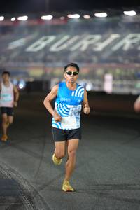 BIB: 101
                            <button type="button" onclick="openModal(22951076)" class="btn btn-primary btn-sm float-right btn-popup" data-toggle="modal" data-target=".modal-high-quality">
                        <i class="fas fa-shopping-cart"></i> Add to Cart
                    </button>
                                            <button type="button" onclick="isThisMe(22951076, true)" class="btn btn-success btn-sm float-right btn-popup btn-isme hidden" data-toggle="tooltip" data-placement="bottom" title="นี่คือรูปของคุณใช่ไหม คลิกที่นี่เพื่อเอาเข้าอัลบั้ม">
                        <i class="fas fa-plus"></i> Add to album
                    </button>
                    <button type="button" onclick="isThisMe(22951076, false)" class="btn btn-warning btn-sm float-right btn-popup btn-isnotme hidden">
                        <i class="fas fa-ban"></i> Remove from album
                    </button>