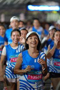 BIB: 135, 13588, 145
                            <button type="button" onclick="openModal(22914961)" class="btn btn-primary btn-sm float-right btn-popup" data-toggle="modal" data-target=".modal-high-quality">
                        <i class="fas fa-shopping-cart"></i> Add to Cart
                    </button>
                                            <button type="button" onclick="isThisMe(22914961, true)" class="btn btn-success btn-sm float-right btn-popup btn-isme hidden" data-toggle="tooltip" data-placement="bottom" title="นี่คือรูปของคุณใช่ไหม คลิกที่นี่เพื่อเอาเข้าอัลบั้ม">
                        <i class="fas fa-plus"></i> Add to album
                    </button>
                    <button type="button" onclick="isThisMe(22914961, false)" class="btn btn-warning btn-sm float-right btn-popup btn-isnotme hidden">
                        <i class="fas fa-ban"></i> Remove from album
                    </button>