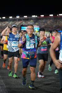 BIB: 42218, 100, 031, 47336
                            <button type="button" onclick="openModal(22882045)" class="btn btn-primary btn-sm float-right btn-popup" data-toggle="modal" data-target=".modal-high-quality">
                        <i class="fas fa-shopping-cart"></i> Add to Cart
                    </button>
                                            <button type="button" onclick="isThisMe(22882045, true)" class="btn btn-success btn-sm float-right btn-popup btn-isme hidden" data-toggle="tooltip" data-placement="bottom" title="นี่คือรูปของคุณใช่ไหม คลิกที่นี่เพื่อเอาเข้าอัลบั้ม">
                        <i class="fas fa-plus"></i> Add to album
                    </button>
                    <button type="button" onclick="isThisMe(22882045, false)" class="btn btn-warning btn-sm float-right btn-popup btn-isnotme hidden">
                        <i class="fas fa-ban"></i> Remove from album
                    </button>