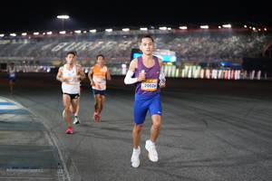 BIB: 20026
                            <button type="button" onclick="openModal(22904069)" class="btn btn-primary btn-sm float-right btn-popup" data-toggle="modal" data-target=".modal-high-quality">
                        <i class="fas fa-shopping-cart"></i> Add to Cart
                    </button>
                                            <button type="button" onclick="isThisMe(22904069, true)" class="btn btn-success btn-sm float-right btn-popup btn-isme hidden" data-toggle="tooltip" data-placement="bottom" title="นี่คือรูปของคุณใช่ไหม คลิกที่นี่เพื่อเอาเข้าอัลบั้ม">
                        <i class="fas fa-plus"></i> Add to album
                    </button>
                    <button type="button" onclick="isThisMe(22904069, false)" class="btn btn-warning btn-sm float-right btn-popup btn-isnotme hidden">
                        <i class="fas fa-ban"></i> Remove from album
                    </button>