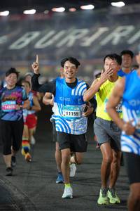 BIB: 14505, 111155, 4040
                            <button type="button" onclick="openModal(23057778)" class="btn btn-primary btn-sm float-right btn-popup" data-toggle="modal" data-target=".modal-high-quality">
                        <i class="fas fa-shopping-cart"></i> Add to Cart
                    </button>
                                            <button type="button" onclick="isThisMe(23057778, true)" class="btn btn-success btn-sm float-right btn-popup btn-isme hidden" data-toggle="tooltip" data-placement="bottom" title="นี่คือรูปของคุณใช่ไหม คลิกที่นี่เพื่อเอาเข้าอัลบั้ม">
                        <i class="fas fa-plus"></i> Add to album
                    </button>
                    <button type="button" onclick="isThisMe(23057778, false)" class="btn btn-warning btn-sm float-right btn-popup btn-isnotme hidden">
                        <i class="fas fa-ban"></i> Remove from album
                    </button>