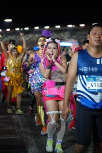 BIB: 4160
                            <button type="button" onclick="openModal(22872439)" class="btn btn-primary btn-sm float-right btn-popup" data-toggle="modal" data-target=".modal-high-quality">
                        <i class="fas fa-shopping-cart"></i> Add to Cart
                    </button>
                                            <button type="button" onclick="isThisMe(22872439, true)" class="btn btn-success btn-sm float-right btn-popup btn-isme hidden" data-toggle="tooltip" data-placement="bottom" title="นี่คือรูปของคุณใช่ไหม คลิกที่นี่เพื่อเอาเข้าอัลบั้ม">
                        <i class="fas fa-plus"></i> Add to album
                    </button>
                    <button type="button" onclick="isThisMe(22872439, false)" class="btn btn-warning btn-sm float-right btn-popup btn-isnotme hidden">
                        <i class="fas fa-ban"></i> Remove from album
                    </button>