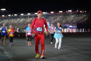 BIB: 43838
                            <button type="button" onclick="openModal(22896850)" class="btn btn-primary btn-sm float-right btn-popup" data-toggle="modal" data-target=".modal-high-quality">
                        <i class="fas fa-shopping-cart"></i> Add to Cart
                    </button>
                                            <button type="button" onclick="isThisMe(22896850, true)" class="btn btn-success btn-sm float-right btn-popup btn-isme hidden" data-toggle="tooltip" data-placement="bottom" title="นี่คือรูปของคุณใช่ไหม คลิกที่นี่เพื่อเอาเข้าอัลบั้ม">
                        <i class="fas fa-plus"></i> Add to album
                    </button>
                    <button type="button" onclick="isThisMe(22896850, false)" class="btn btn-warning btn-sm float-right btn-popup btn-isnotme hidden">
                        <i class="fas fa-ban"></i> Remove from album
                    </button>