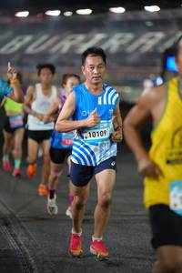 BIB: 101, 10109
                            <button type="button" onclick="openModal(22992597)" class="btn btn-primary btn-sm float-right btn-popup" data-toggle="modal" data-target=".modal-high-quality">
                        <i class="fas fa-shopping-cart"></i> Add to Cart
                    </button>
                                            <button type="button" onclick="isThisMe(22992597, true)" class="btn btn-success btn-sm float-right btn-popup btn-isme hidden" data-toggle="tooltip" data-placement="bottom" title="นี่คือรูปของคุณใช่ไหม คลิกที่นี่เพื่อเอาเข้าอัลบั้ม">
                        <i class="fas fa-plus"></i> Add to album
                    </button>
                    <button type="button" onclick="isThisMe(22992597, false)" class="btn btn-warning btn-sm float-right btn-popup btn-isnotme hidden">
                        <i class="fas fa-ban"></i> Remove from album
                    </button>
