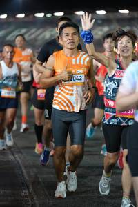 BIB: 042, 536
                            <button type="button" onclick="openModal(23040390)" class="btn btn-primary btn-sm float-right btn-popup" data-toggle="modal" data-target=".modal-high-quality">
                        <i class="fas fa-shopping-cart"></i> Add to Cart
                    </button>
                                            <button type="button" onclick="isThisMe(23040390, true)" class="btn btn-success btn-sm float-right btn-popup btn-isme hidden" data-toggle="tooltip" data-placement="bottom" title="นี่คือรูปของคุณใช่ไหม คลิกที่นี่เพื่อเอาเข้าอัลบั้ม">
                        <i class="fas fa-plus"></i> Add to album
                    </button>
                    <button type="button" onclick="isThisMe(23040390, false)" class="btn btn-warning btn-sm float-right btn-popup btn-isnotme hidden">
                        <i class="fas fa-ban"></i> Remove from album
                    </button>