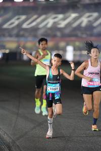 BIB: 10001, 981331
                            <button type="button" onclick="openModal(22977050)" class="btn btn-primary btn-sm float-right btn-popup" data-toggle="modal" data-target=".modal-high-quality">
                        <i class="fas fa-shopping-cart"></i> Add to Cart
                    </button>
                                            <button type="button" onclick="isThisMe(22977050, true)" class="btn btn-success btn-sm float-right btn-popup btn-isme hidden" data-toggle="tooltip" data-placement="bottom" title="นี่คือรูปของคุณใช่ไหม คลิกที่นี่เพื่อเอาเข้าอัลบั้ม">
                        <i class="fas fa-plus"></i> Add to album
                    </button>
                    <button type="button" onclick="isThisMe(22977050, false)" class="btn btn-warning btn-sm float-right btn-popup btn-isnotme hidden">
                        <i class="fas fa-ban"></i> Remove from album
                    </button>