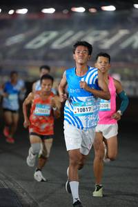 BIB: 810031, 10817, 208
                            <button type="button" onclick="openModal(22955814)" class="btn btn-primary btn-sm float-right btn-popup" data-toggle="modal" data-target=".modal-high-quality">
                        <i class="fas fa-shopping-cart"></i> Add to Cart
                    </button>
                                            <button type="button" onclick="isThisMe(22955814, true)" class="btn btn-success btn-sm float-right btn-popup btn-isme hidden" data-toggle="tooltip" data-placement="bottom" title="นี่คือรูปของคุณใช่ไหม คลิกที่นี่เพื่อเอาเข้าอัลบั้ม">
                        <i class="fas fa-plus"></i> Add to album
                    </button>
                    <button type="button" onclick="isThisMe(22955814, false)" class="btn btn-warning btn-sm float-right btn-popup btn-isnotme hidden">
                        <i class="fas fa-ban"></i> Remove from album
                    </button>