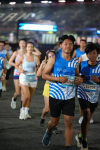 BIB: 0714, 10207
                            <button type="button" onclick="openModal(22855131)" class="btn btn-primary btn-sm float-right btn-popup" data-toggle="modal" data-target=".modal-high-quality">
                        <i class="fas fa-shopping-cart"></i> Add to Cart
                    </button>
                                            <button type="button" onclick="isThisMe(22855131, true)" class="btn btn-success btn-sm float-right btn-popup btn-isme hidden" data-toggle="tooltip" data-placement="bottom" title="นี่คือรูปของคุณใช่ไหม คลิกที่นี่เพื่อเอาเข้าอัลบั้ม">
                        <i class="fas fa-plus"></i> Add to album
                    </button>
                    <button type="button" onclick="isThisMe(22855131, false)" class="btn btn-warning btn-sm float-right btn-popup btn-isnotme hidden">
                        <i class="fas fa-ban"></i> Remove from album
                    </button>