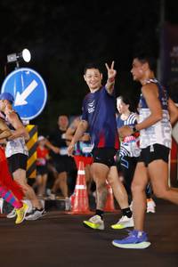 BIB: 
                            <button type="button" onclick="openModal(23387552)" class="btn btn-primary btn-sm float-right btn-popup" data-toggle="modal" data-target=".modal-high-quality">
                        <i class="fas fa-shopping-cart"></i> Add to Cart
                    </button>
                                            <button type="button" onclick="isThisMe(23387552, true)" class="btn btn-success btn-sm float-right btn-popup btn-isme hidden" data-toggle="tooltip" data-placement="bottom" title="นี่คือรูปของคุณใช่ไหม คลิกที่นี่เพื่อเอาเข้าอัลบั้ม">
                        <i class="fas fa-plus"></i> Add to album
                    </button>
                    <button type="button" onclick="isThisMe(23387552, false)" class="btn btn-warning btn-sm float-right btn-popup btn-isnotme hidden">
                        <i class="fas fa-ban"></i> Remove from album
                    </button>