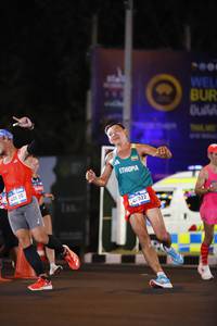 BIB: 
                            <button type="button" onclick="openModal(23337925)" class="btn btn-primary btn-sm float-right btn-popup" data-toggle="modal" data-target=".modal-high-quality">
                        <i class="fas fa-shopping-cart"></i> Add to Cart
                    </button>
                                            <button type="button" onclick="isThisMe(23337925, true)" class="btn btn-success btn-sm float-right btn-popup btn-isme hidden" data-toggle="tooltip" data-placement="bottom" title="นี่คือรูปของคุณใช่ไหม คลิกที่นี่เพื่อเอาเข้าอัลบั้ม">
                        <i class="fas fa-plus"></i> Add to album
                    </button>
                    <button type="button" onclick="isThisMe(23337925, false)" class="btn btn-warning btn-sm float-right btn-popup btn-isnotme hidden">
                        <i class="fas fa-ban"></i> Remove from album
                    </button>