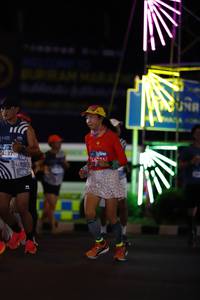 BIB: 
                            <button type="button" onclick="openModal(23385677)" class="btn btn-primary btn-sm float-right btn-popup" data-toggle="modal" data-target=".modal-high-quality">
                        <i class="fas fa-shopping-cart"></i> Add to Cart
                    </button>
                                            <button type="button" onclick="isThisMe(23385677, true)" class="btn btn-success btn-sm float-right btn-popup btn-isme hidden" data-toggle="tooltip" data-placement="bottom" title="นี่คือรูปของคุณใช่ไหม คลิกที่นี่เพื่อเอาเข้าอัลบั้ม">
                        <i class="fas fa-plus"></i> Add to album
                    </button>
                    <button type="button" onclick="isThisMe(23385677, false)" class="btn btn-warning btn-sm float-right btn-popup btn-isnotme hidden">
                        <i class="fas fa-ban"></i> Remove from album
                    </button>