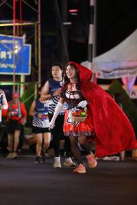 BIB: 
                            <button type="button" onclick="openModal(23392255)" class="btn btn-primary btn-sm float-right btn-popup" data-toggle="modal" data-target=".modal-high-quality">
                        <i class="fas fa-shopping-cart"></i> Add to Cart
                    </button>
                                            <button type="button" onclick="isThisMe(23392255, true)" class="btn btn-success btn-sm float-right btn-popup btn-isme hidden" data-toggle="tooltip" data-placement="bottom" title="นี่คือรูปของคุณใช่ไหม คลิกที่นี่เพื่อเอาเข้าอัลบั้ม">
                        <i class="fas fa-plus"></i> Add to album
                    </button>
                    <button type="button" onclick="isThisMe(23392255, false)" class="btn btn-warning btn-sm float-right btn-popup btn-isnotme hidden">
                        <i class="fas fa-ban"></i> Remove from album
                    </button>