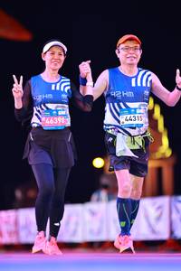 BIB: 
                            <button type="button" onclick="openModal(24144696)" class="btn btn-primary btn-sm float-right btn-popup" data-toggle="modal" data-target=".modal-high-quality">
                        <i class="fas fa-shopping-cart"></i> Add to Cart
                    </button>
                                            <button type="button" onclick="isThisMe(24144696, true)" class="btn btn-success btn-sm float-right btn-popup btn-isme hidden" data-toggle="tooltip" data-placement="bottom" title="นี่คือรูปของคุณใช่ไหม คลิกที่นี่เพื่อเอาเข้าอัลบั้ม">
                        <i class="fas fa-plus"></i> Add to album
                    </button>
                    <button type="button" onclick="isThisMe(24144696, false)" class="btn btn-warning btn-sm float-right btn-popup btn-isnotme hidden">
                        <i class="fas fa-ban"></i> Remove from album
                    </button>